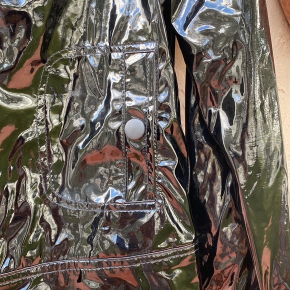 Gorgeous Novi Black Shiny Patent Leather Jacket - Picture 4 of 10